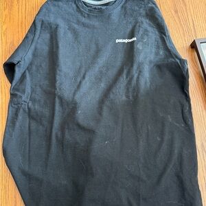 NWT men’s Patagonia long sleeve tee
